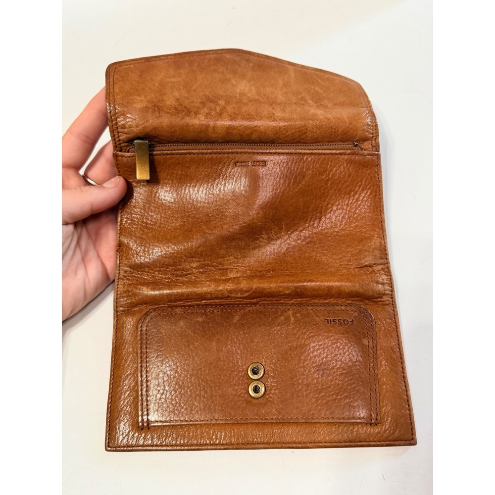 Fossil Brown Leather Tri-Fold Clutch Wallet Envelope Snap Closure Tan Pebbled - Picture 2 of 3